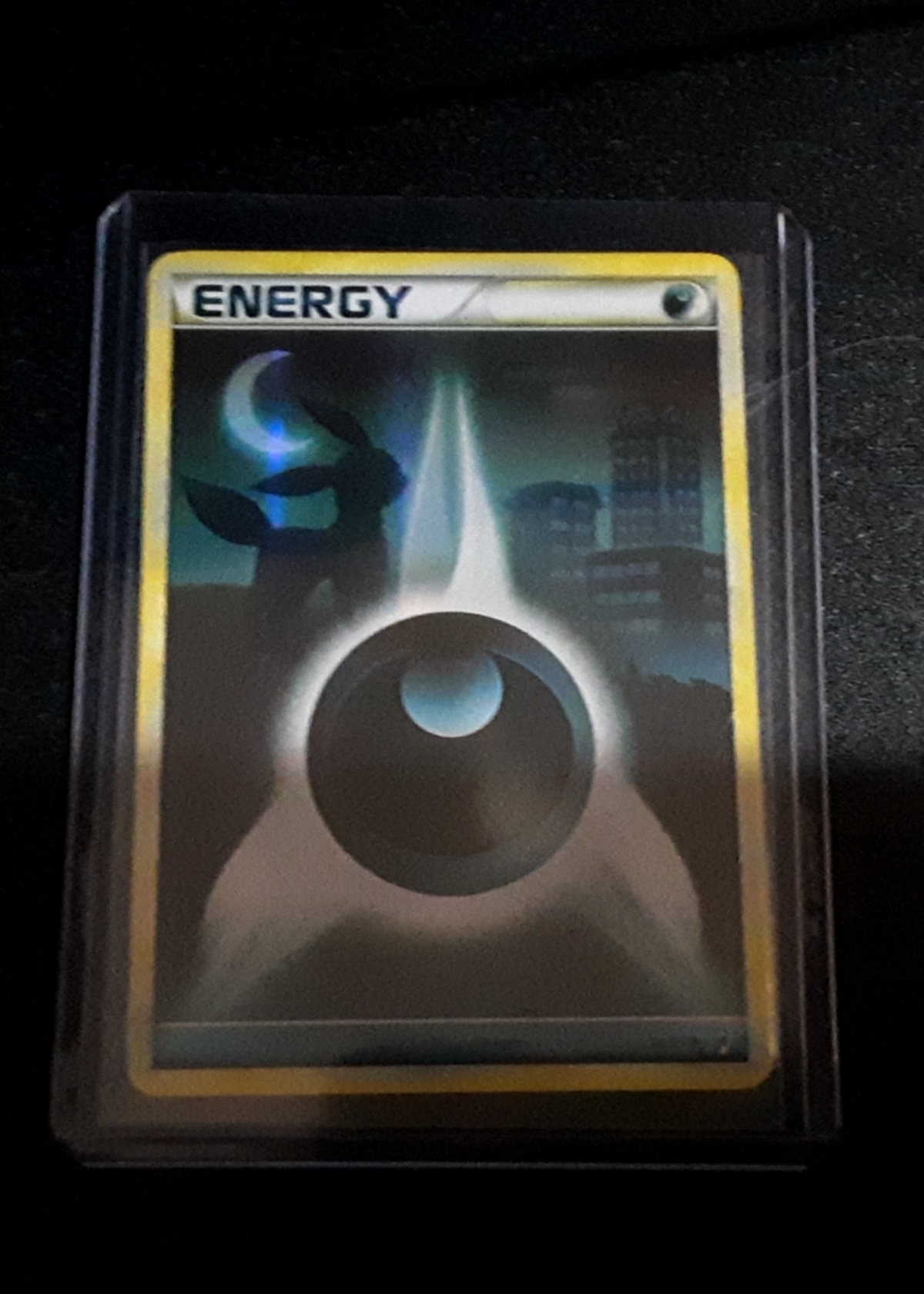 Darkness Energy - Grade 8.8 - HeartGold & SoulSilver #121/123 | TCGrader